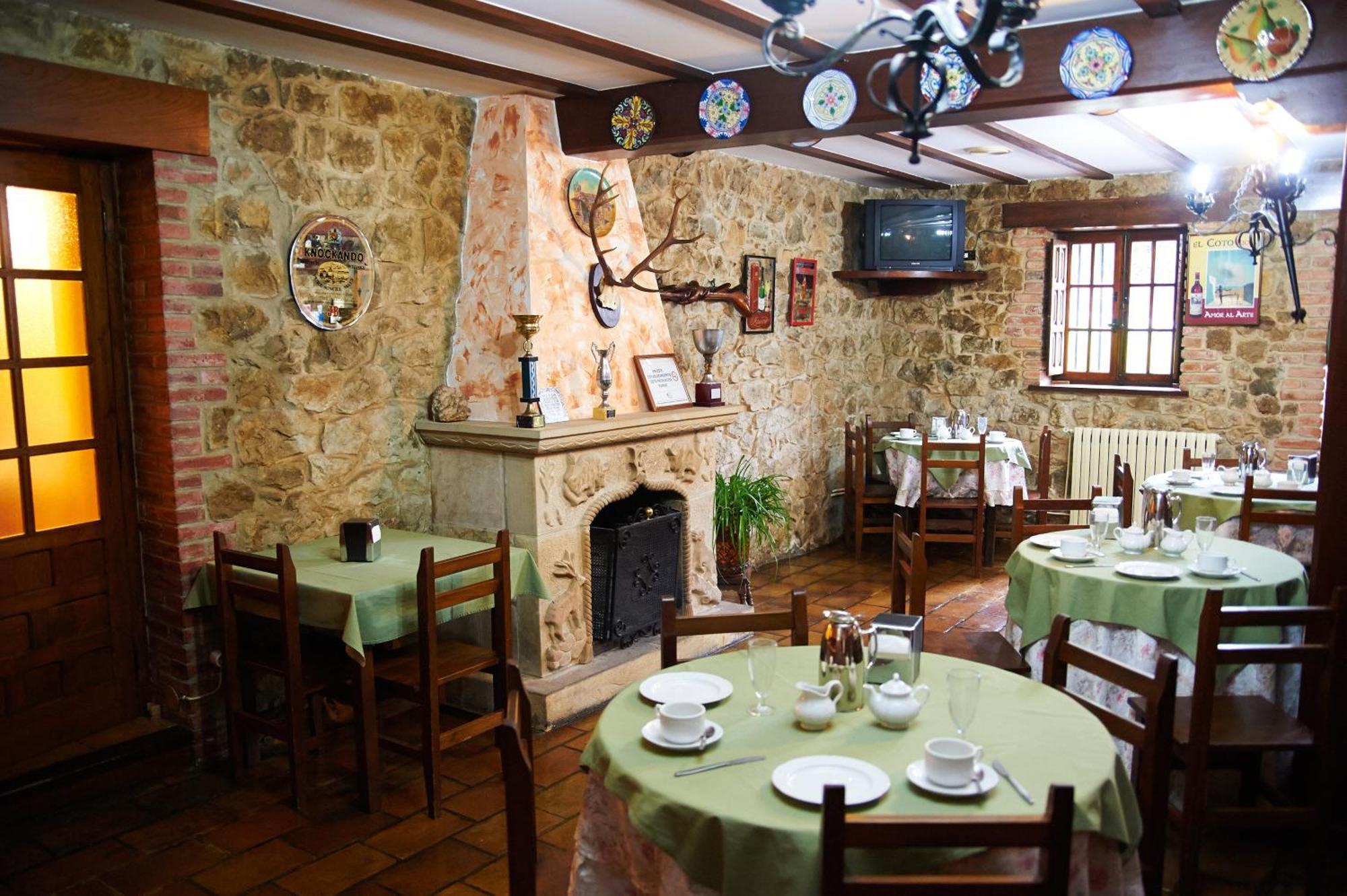 Hotel Los Angeles Santillana del Mar Exteriör bild